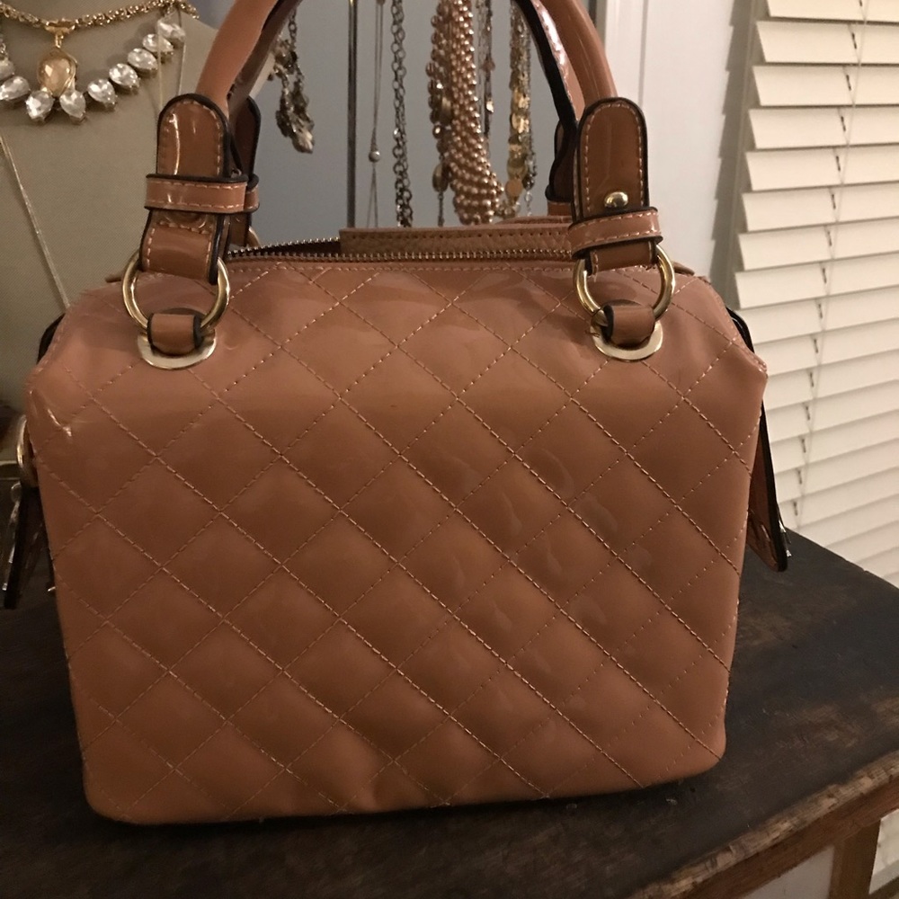 Handbag 👜 - Picture 5 of 6